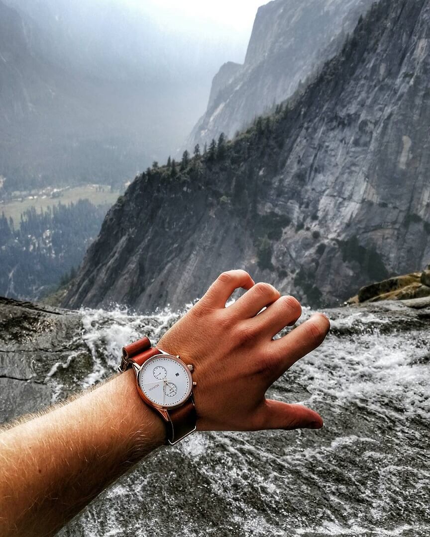 Uhr aus der Voyager Kollektion: Rosewood (Yosemite Nationalpark Waterfalls)