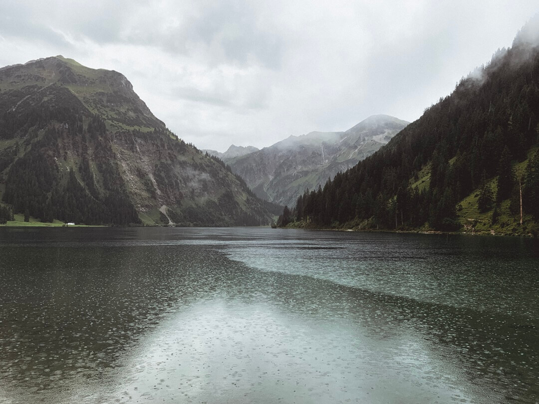 Vilsalpsee bei Regen am Gaishorn