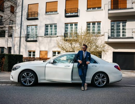 Seitenansicht der Mercedes-Benz S Klasse S400d - Baureihe W222